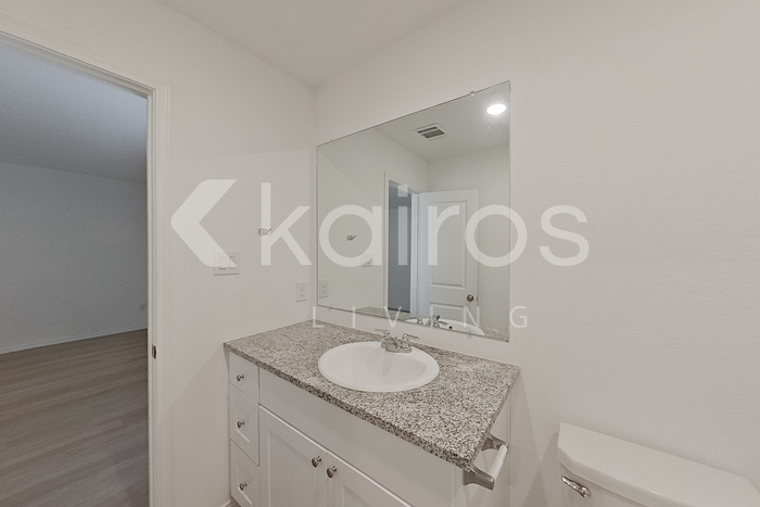 Building Photo - 4105 Waterfall Cv