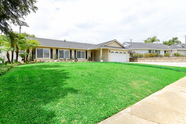 Building Photo - 901 Carlson Dr