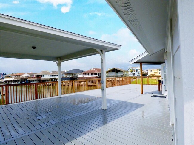 Building Photo - 1027 Short Reach Dr