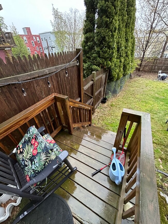 Building Photo - 36 Sheridan St