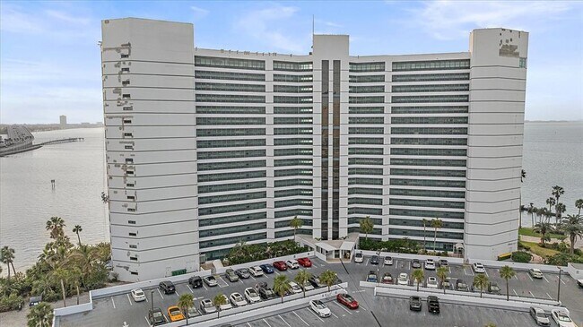 Building Photo - 888 Blvd of the Arts