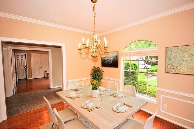 Building Photo - 16811 Willow Bend Ct