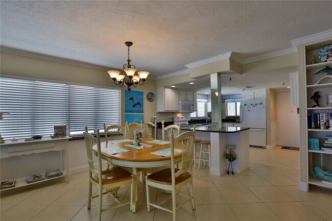 Building Photo - 5301 S Atlantic Ave