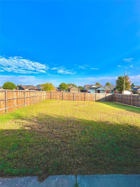 Building Photo - 2821 Edgemere Dr