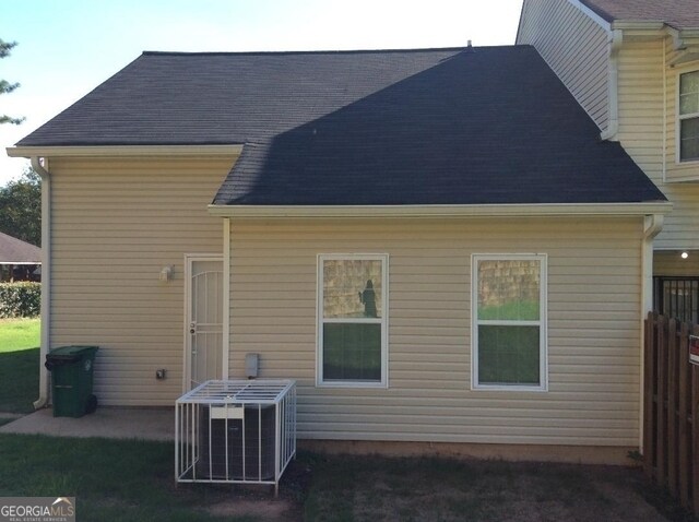 Building Photo - 5987 Sherwood Trace