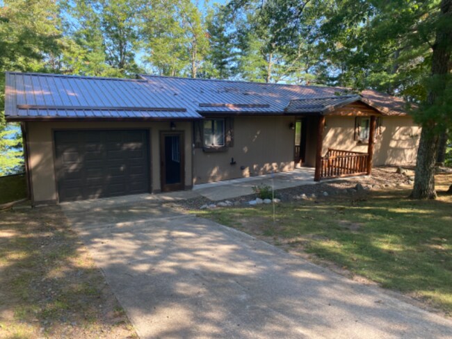 Primary Photo - 10320 Pheasant Ln