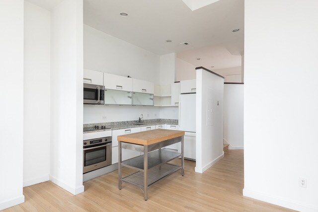 Building Photo - 130 Appleton St