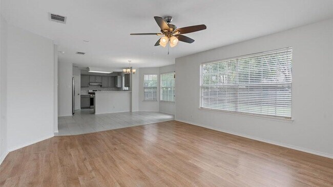 Building Photo - 5017 Cleves St