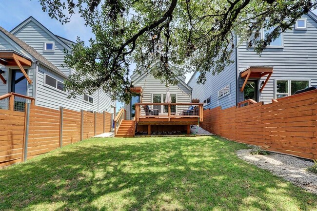 Building Photo - 3108 Aldwyche Dr