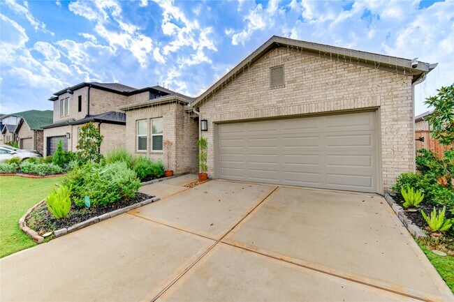 Building Photo - 9727 Arrigoni Creek Dr