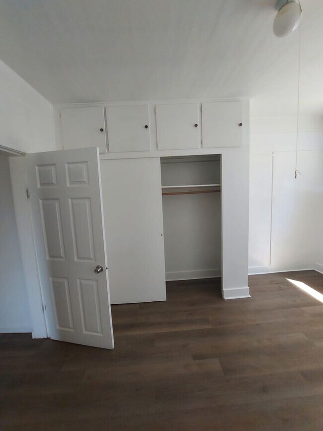 Building Photo - Charming Tacoma Home on a Peaceful Corner Lot!