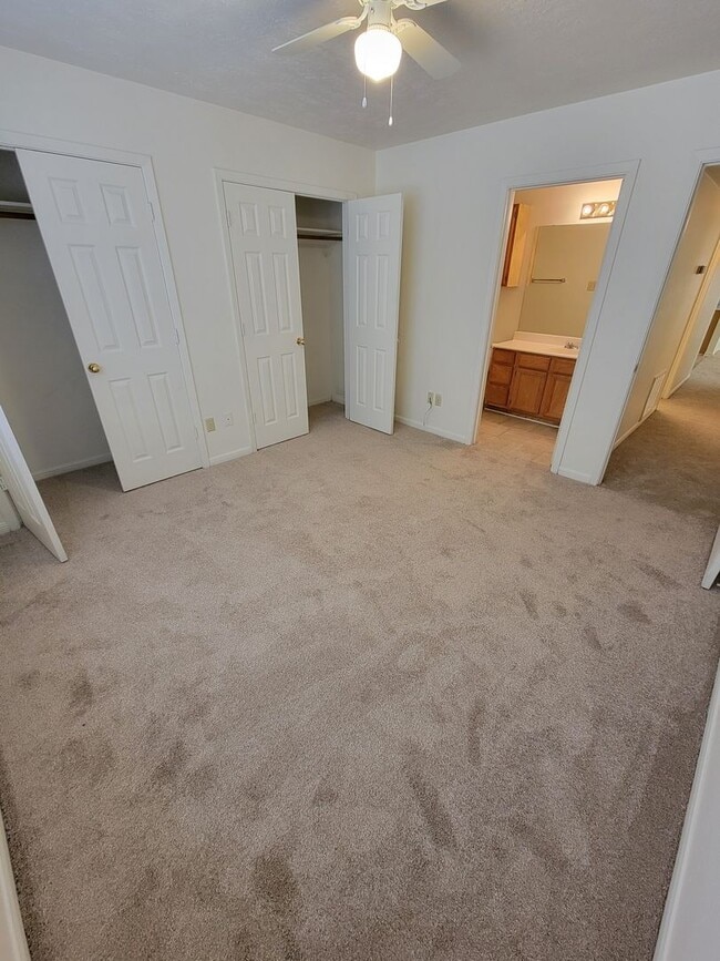 Building Photo - College Station - 3 Bedrooms / 2 baths four plex downstairs unit.