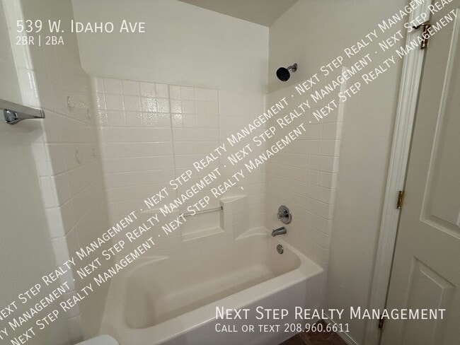 Building Photo - 539 W Idaho Ave