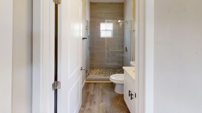 Building Photo - New 4 bed house with Private Deck!