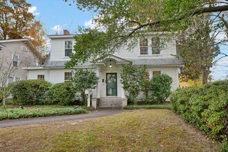 Building Photo - Gorgeous Historic Home in Downtown Wilmington