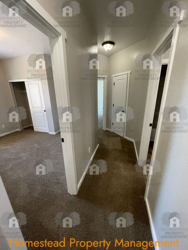 Building Photo - 168