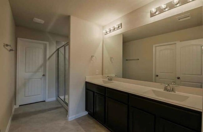 Building Photo - 2730 Bergen Bay Ln