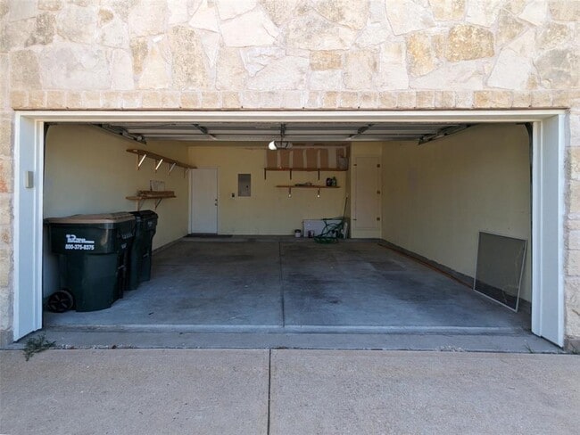 Building Photo - 4717 Lake Champlain Ln
