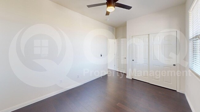 Building Photo - 12384 N Feather Song Ave