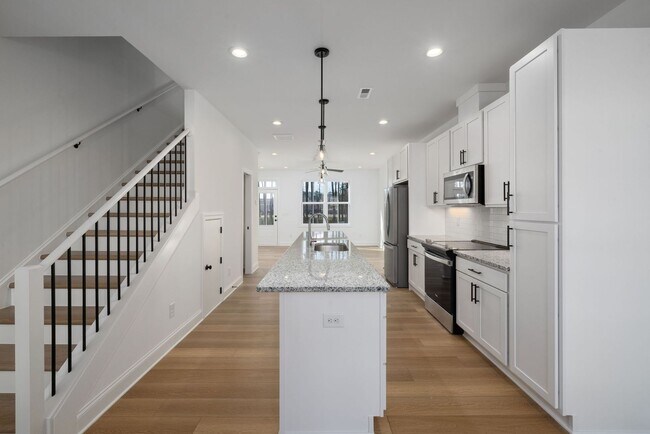 Building Photo - **OFFERING RENT DISCOUNT PROMOTION FOR FIRST 6 MONTHS** New Construction 4BD, 3.5BA Raleigh Townh...