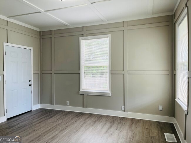 Building Photo - 608 Askew Ave