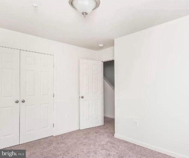 Building Photo - 5237 Crowson Ave
