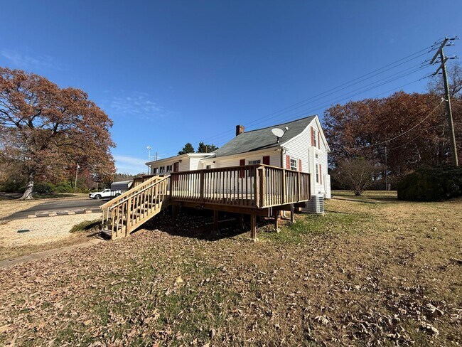 Building Photo - 4230 Hampton Rd