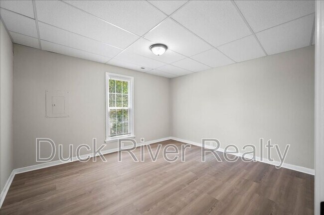 Building Photo - 1409 Highland Ave