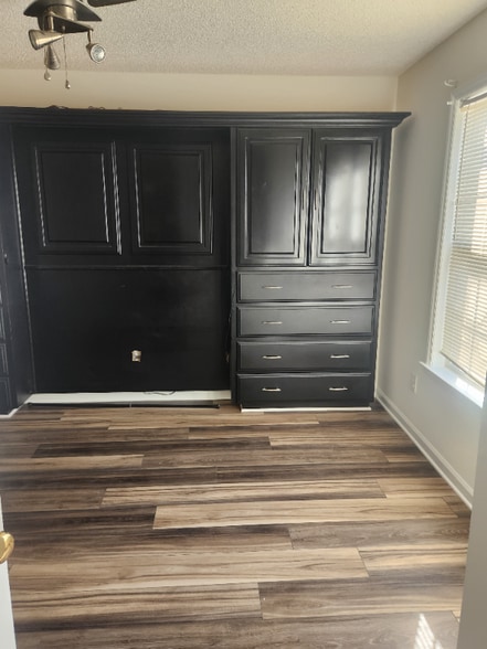 Building Photo - 4720 Windbreak Ln