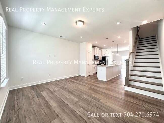 Building Photo - 5027 Layman Dr