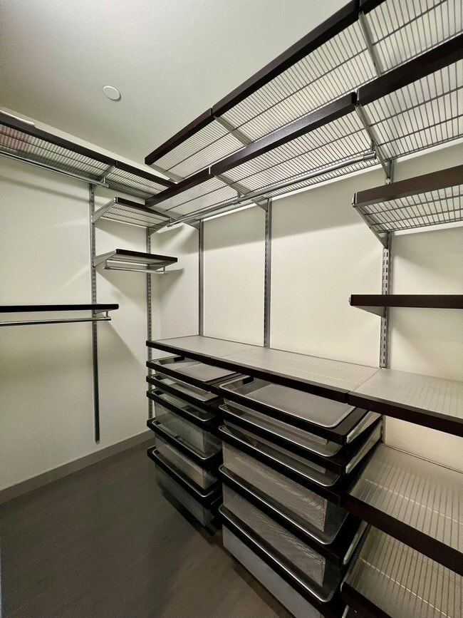 Building Photo - LUXURY ALKI 3 BED TOWNHOME FOR RENT W EXPANSIVE WATER VIEWS!