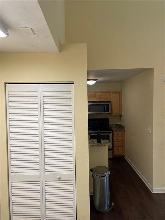 Building Photo - 1031 State St NW