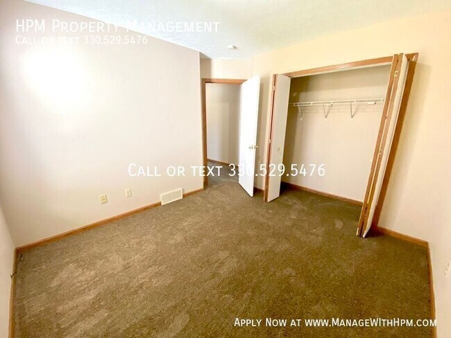 Building Photo - 2525 Zircon St NE