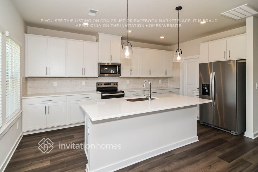 Building Photo - 1176 Bluffton Cir