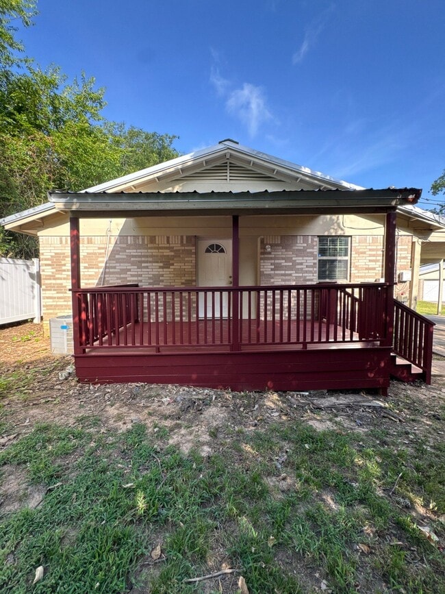 Building Photo - 10588 State Hwy 64