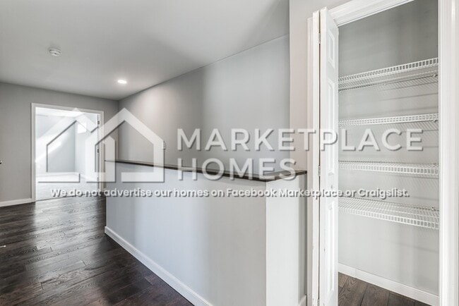 Building Photo - 1803 1/2 N 28th St