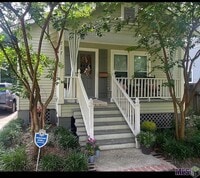 Building Photo - 717 Acadia St