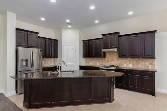 Building Photo - 2735 Rosepoint Ct