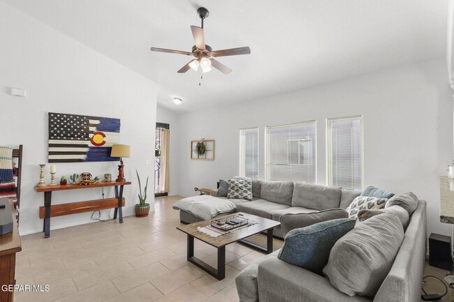 Building Photo - 14828 Tierra Escape Ave
