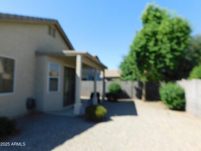 Building Photo - 2656 E Sherri Dr