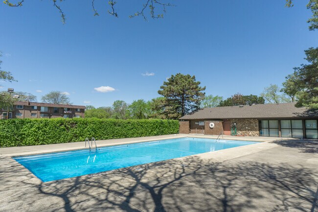 Building Photo - 239 S Mill Rd