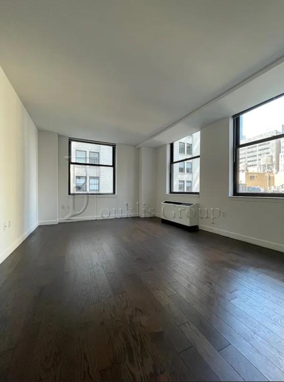 Building Photo - 1 bedroom in Manhattan NY 10004