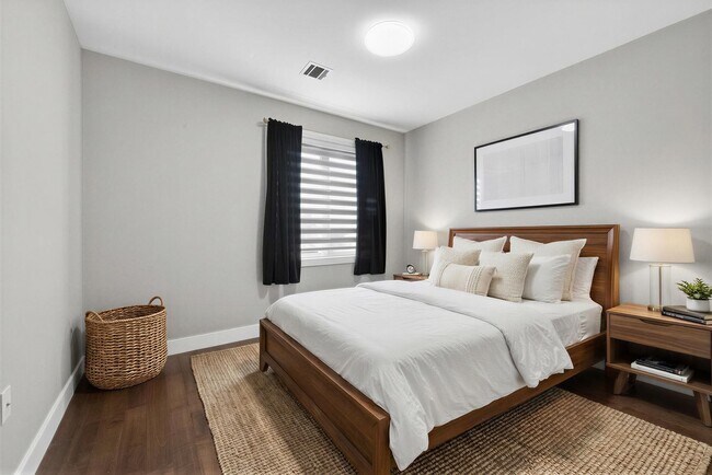 Building Photo - 1432 46th St