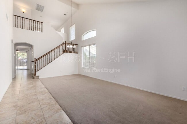 Building Photo - 2656 E Boston St