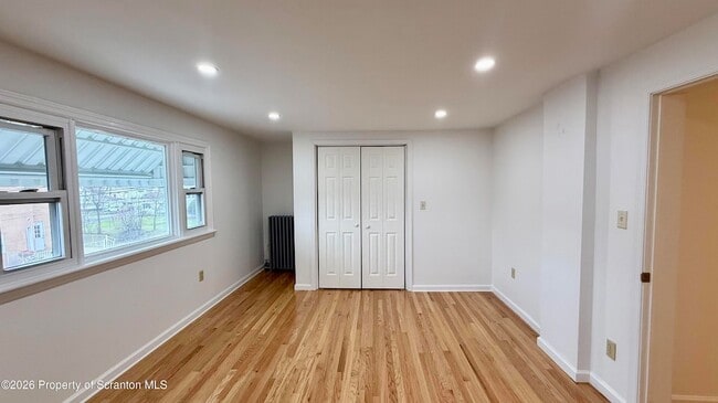 Building Photo - 140 Sand St