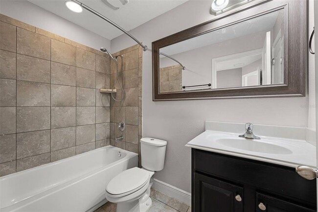 Building Photo - 8623 Via Trieste Dr