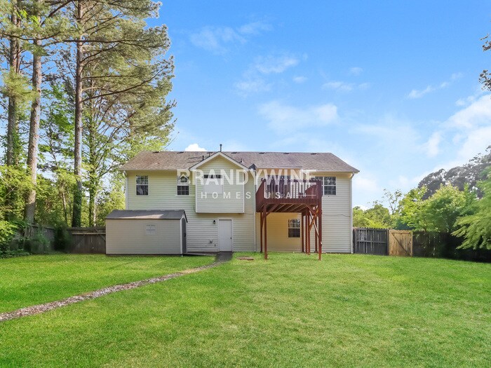 Building Photo - 113 Eva Dr