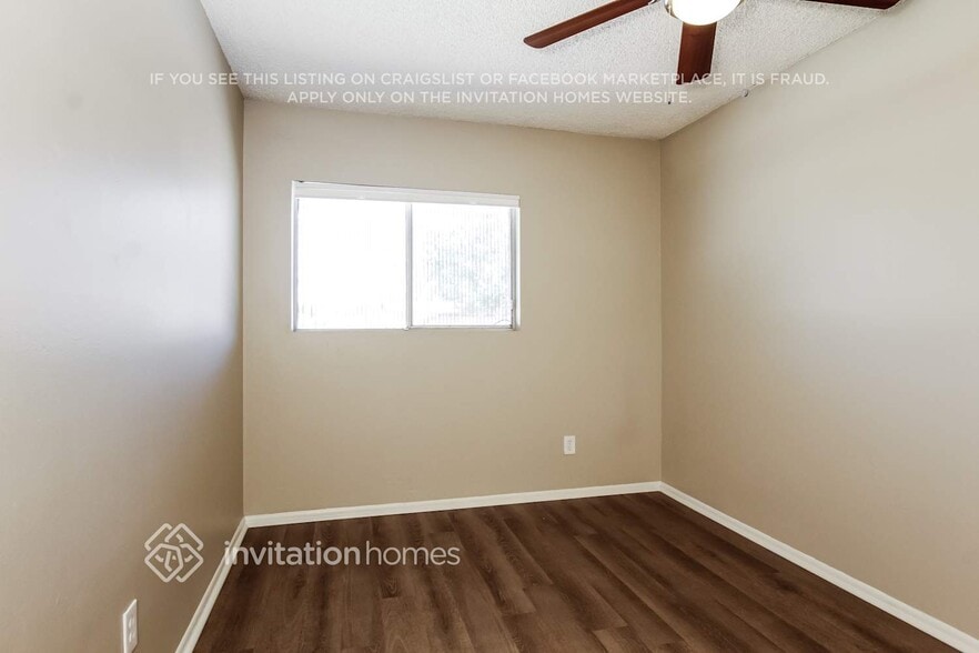 Building Photo - 8422 N 42nd Dr