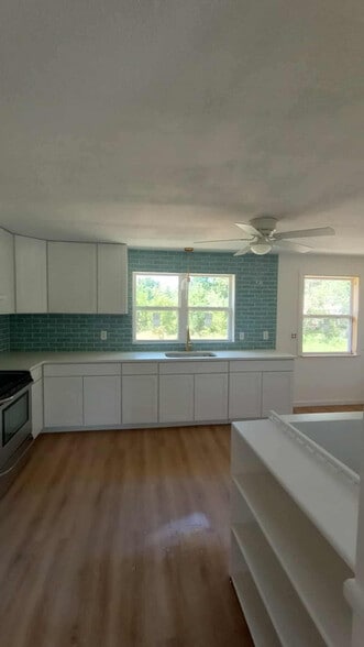 Building Photo - 3095 White Oak Rd