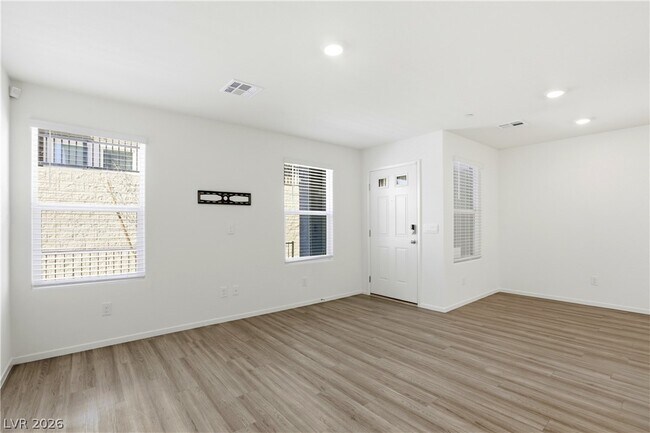 Building Photo - 6913 Stafford Hl St